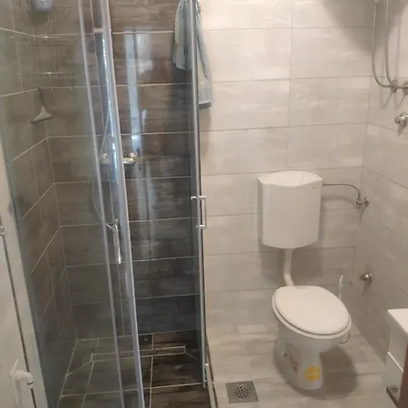 Tome Apartamento Biograd Na Moru