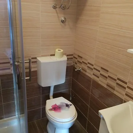 Tome Apartamento Biograd Na Moru