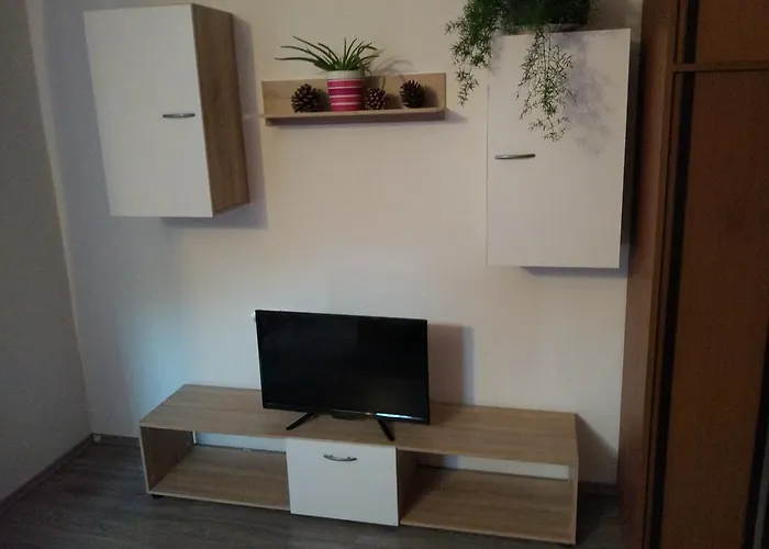Apartman Tome *